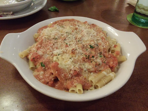 Italian Restaurant «Olive Garden», reviews and photos, 2093 Schorrway Dr NW, Lancaster, OH 43130, USA