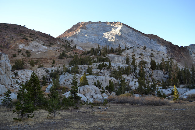 red and blue/white rocks