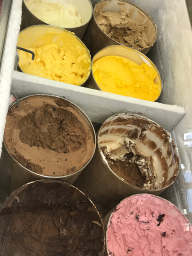 Ice Cream Shop «Baskin-Robbins», reviews and photos, 2410 Sycamore Dr, Simi Valley, CA 93065, USA