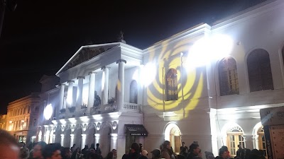 Photos of Teatro Sucre