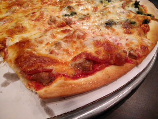 Pizza Restaurant «Pizza Italia», reviews and photos, 218 S Milwaukee Ave, Libertyville, IL 60048, USA