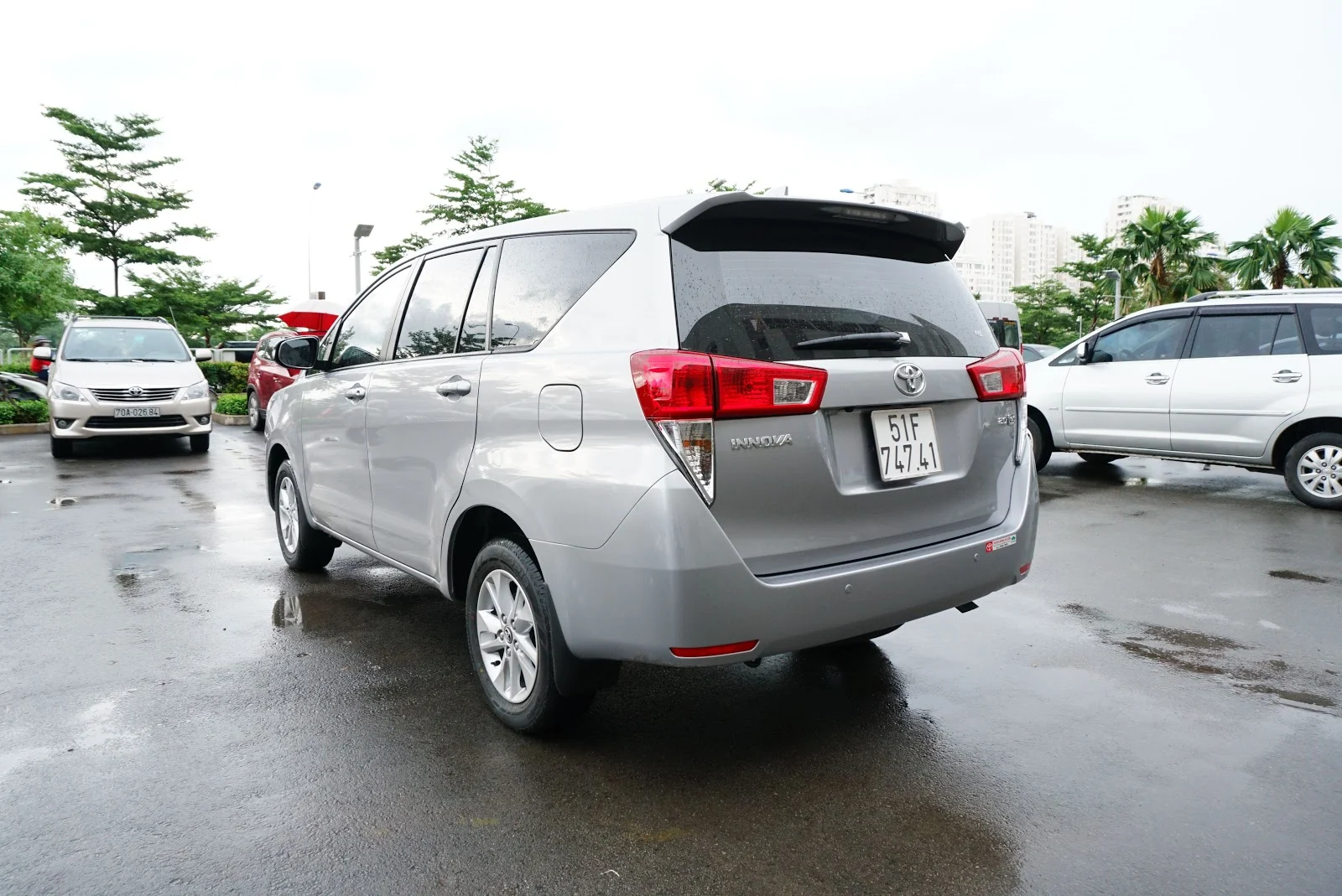 Toyota Innova 2016