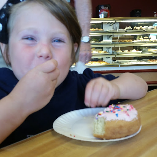 Donut Shop «Sprinkles Donut Shop», reviews and photos, 6450 28th Ave, Hudsonville, MI 49426, USA