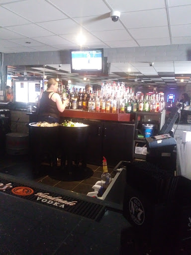 Bar & Grill «The District Pub & Kitchen», reviews and photos, 601 N Piedras St, El Paso, TX 79903, USA