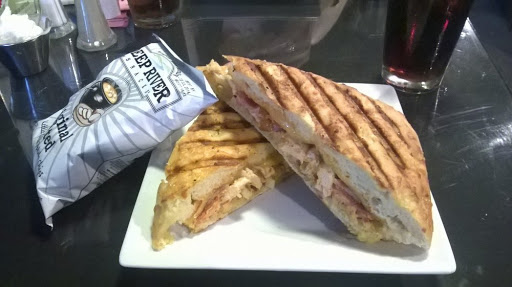Alza Osteria