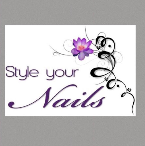 Style your nails logo