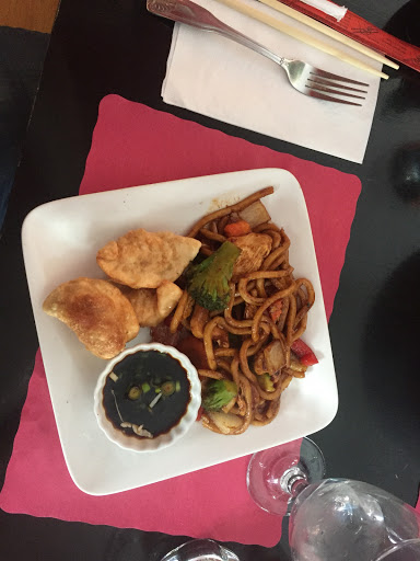 Asian Restaurant «Noodles 102», reviews and photos, 102 Ives St, Providence, RI 02906, USA