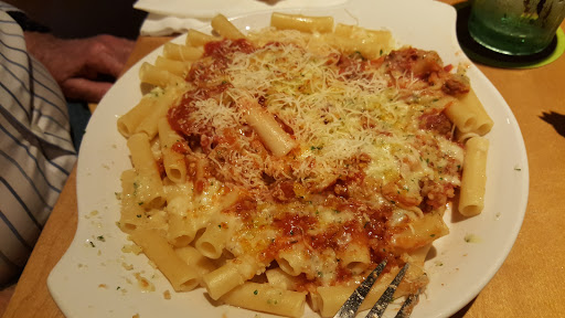 Italian Restaurant «Olive Garden», reviews and photos, 17011 Palm Pointe Dr, Tampa, FL 33647, USA