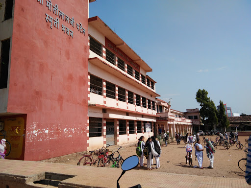 Shahid Mishra High School & Junior College, Shahid Mishra Ward, Khairlanji Rd, Tirora, Maharashtra 441911, India, School, state MH