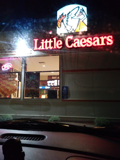 Pizza Restaurant «Little Caesars Pizza», reviews and photos, 1240 SE Geary St, Albany, OR 97322, USA