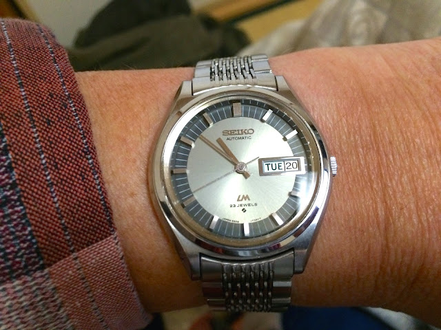 Vintage neophyte's first vintage watch: Lord Matic 5606-7070 Unusual Dial |  The Watch Site