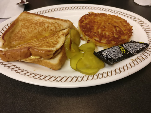 Breakfast Restaurant «Waffle House», reviews and photos, 617 W 3rd St, Covington, KY 41011, USA