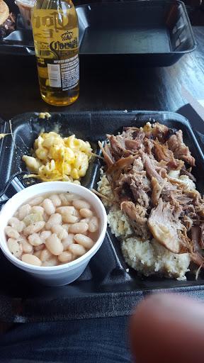 Barbecue Restaurant «B&C Melrose Barbeque», reviews and photos, 2617 Franklin Pike, Nashville, TN 37204, USA