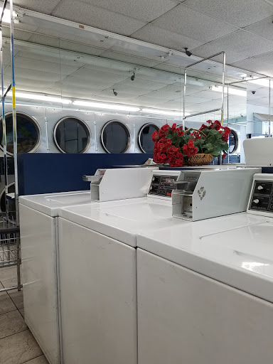 Laundromat «Surf City Coin Laundry», reviews and photos, 6949 Warner Ave, Huntington Beach, CA 92647, USA