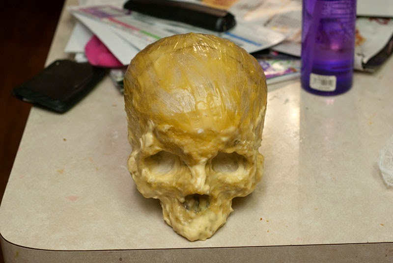 Latex Small Spike Skull Mold