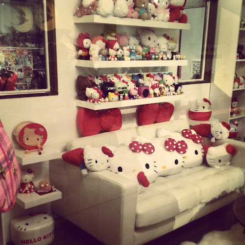 Hello Kitty living room