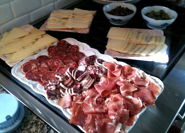 salumi ,Prosciutto, Cacciatore, and Finocchiona, and cheese - Provolone Auricchio, Manchego,  Pecorino "Monte Poro"