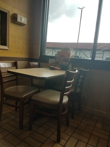 American Restaurant «Huddle House», reviews and photos, 8428 S Main St, Helen, GA 30545, USA