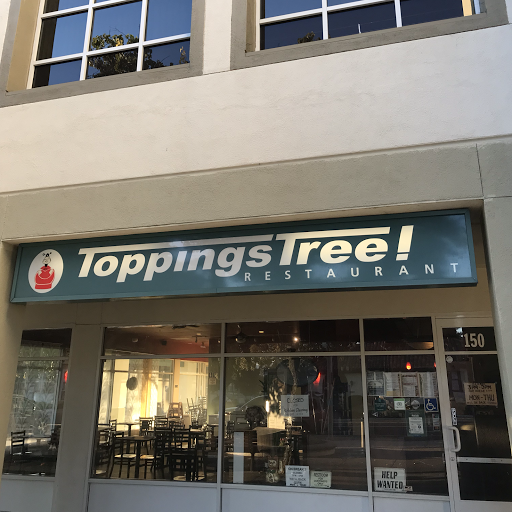 Toppings Tree logo