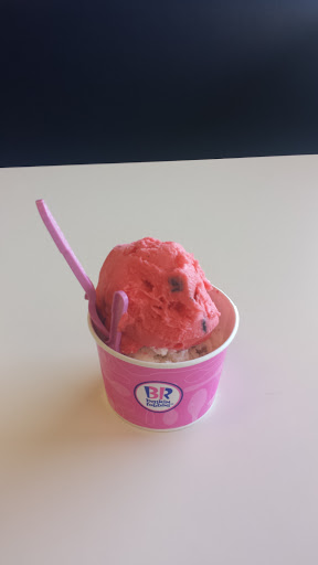 Ice Cream Shop «Baskin-Robbins», reviews and photos, 1772 E Avenida De Los Arboles, Thousand Oaks, CA 91362, USA
