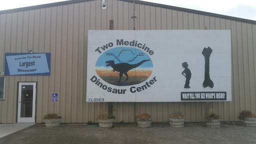 Two Medicine Dinosaur Center
