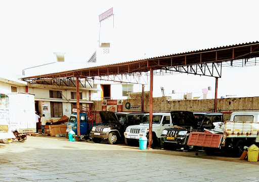 Bhagirathi Automobile, Gulbarga - Bijapur Rd, Munishwar Nagar, Vijayapura, Karnataka 586102, India, Storage_Facility, state KA