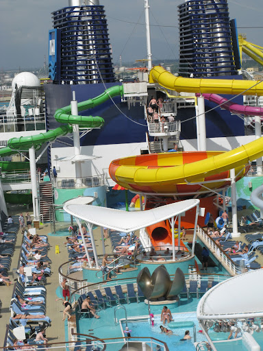 Наш первый морской круиз. Norwegian Epic. 5-12 июня 2011