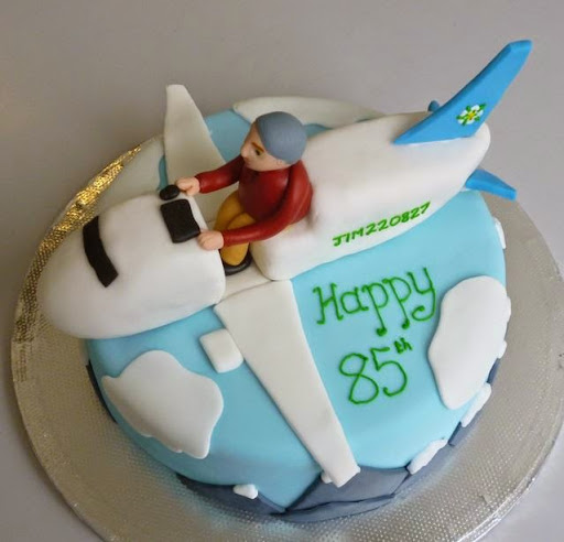 Airplane Birthday Cakes