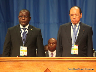 De gauche à droite; Aubin Minaku, Président de l’assemblée nationale congolaise et Léon Kengo Wa Dongo, président du Senat le 7/09/2013 à Kinshasa, lors de l’ouverture de concertations nationales par le Président Joseph Kabila. Radio Okapi/Ph. John Bompengo