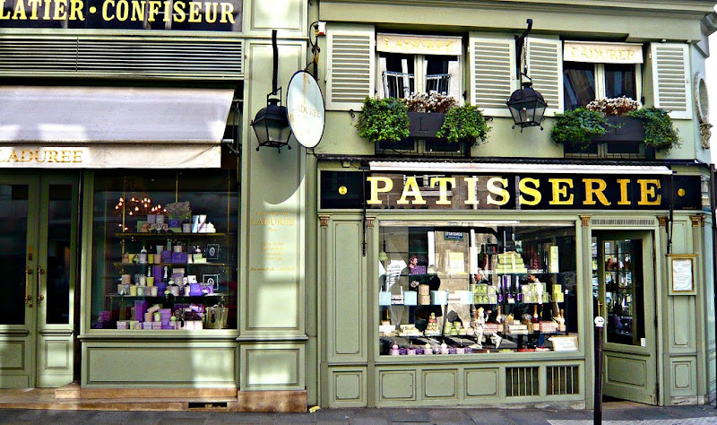 Discovering authentic Paris