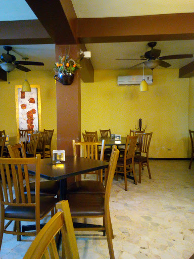 Mi Café Parroquia, Lamadrid 129, Zona Centro, 26700 Sabinas, Coah., México, Restaurante | COAH