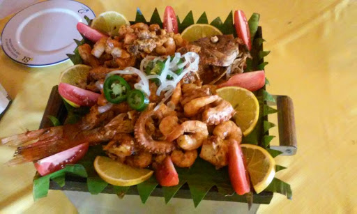 La Mansión, Morelos Norte 403, Riberas del Celio, 59800 Jacona de Plancarte, Mich., México, Restaurante de comida saludable | MICH