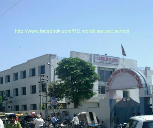 R. S. Model Senior Secondary School, Ishmeet Singh Rd, Ishmeet Singh Chowk, Shastri Nagar, Model Town, Ludhiana, Punjab 141002, India, Senior_Secondary_School, state PB