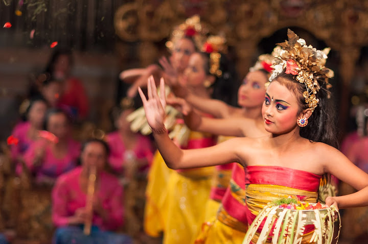 Dancers, Bali