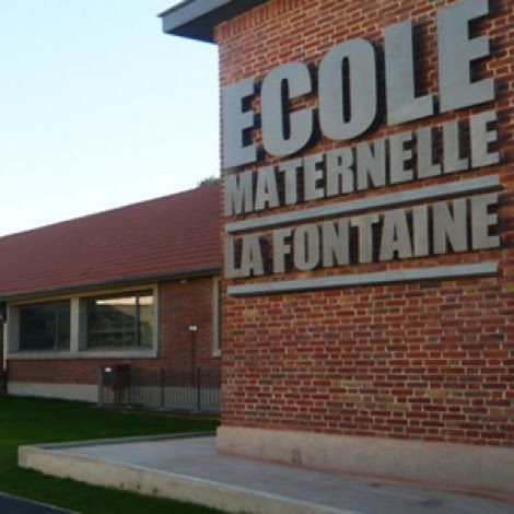 École maternelle La Fontaine logo