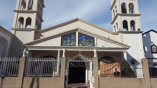 Nuestra Sra. del Rosario de Fatima, Nogal 380, Centro Carretera, 22706 Rosarito, México, Iglesia cristiana | BC