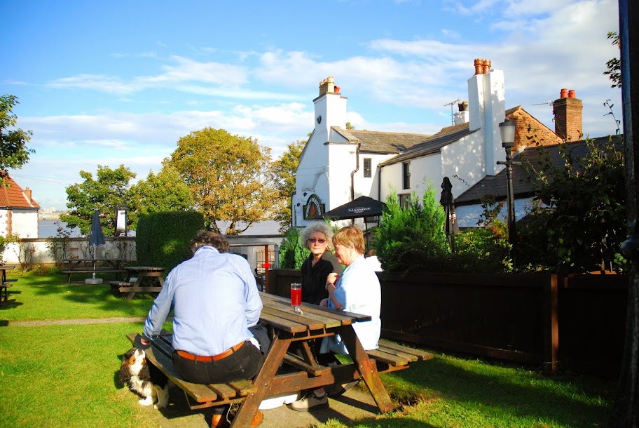 Egremont promenade That's How The Light Gets In