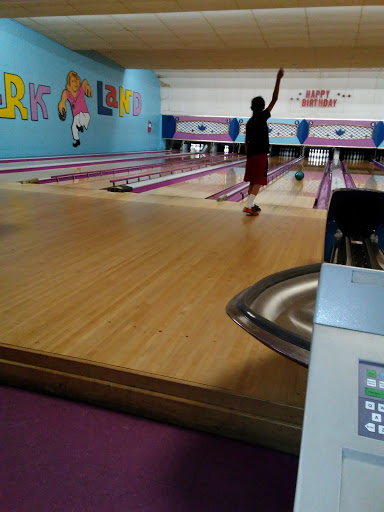 Bowling Alley «Parkland Bowl», reviews and photos, 5700 Silver Hill Rd, District Heights, MD 20747, USA