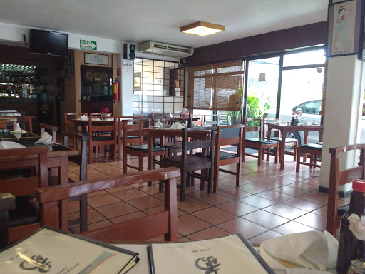 Restaurante Kiku, Boulevard Paseo Cuauhnáhuac Km 3.5, Bugambilias, 62577 Jiutepec, Mor., México, Restaurante sushi | MOR