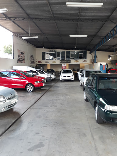 Invest Car Automoveis, R. 1-A, 187 - St. Aeroporto, Goiânia - GO, 74075-070, Brasil, Stand_de_Automoveis, estado Goias