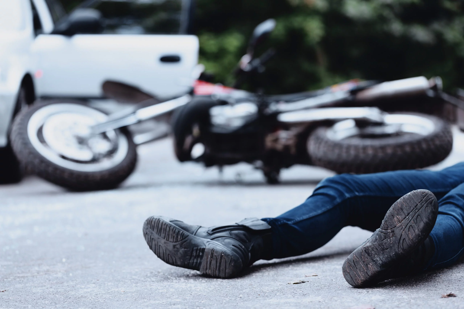 Providing First Aid for Motorcycle Accidents: Essential Steps for Immediate Assistance