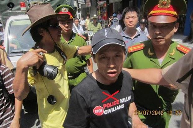 Công an Hà Nội gây khó dễ việc tiếp tế cho nhà hoạt động Trương Văn Dũng đang bị tạm giam