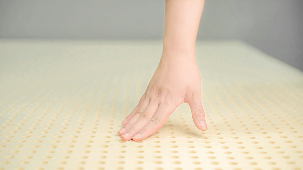 Sản phẩm giúp bảo vệ cột sống của bé sơ sinh