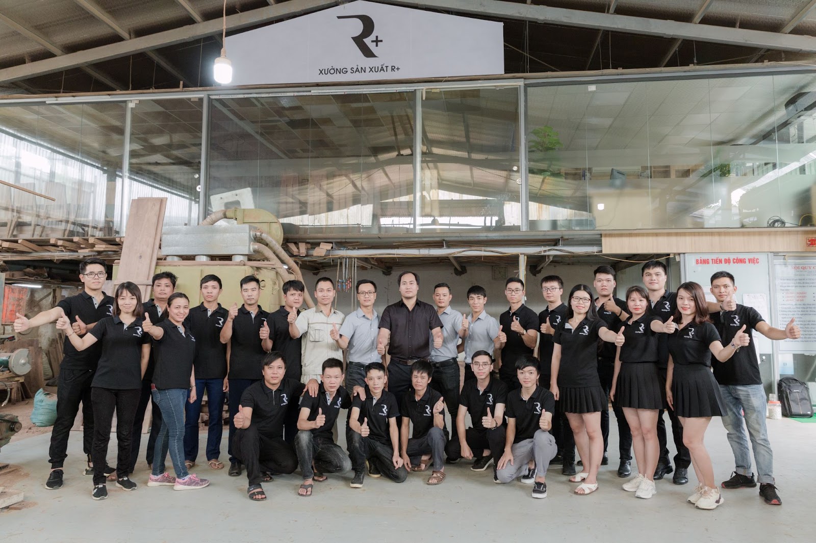 Nội thất gỗ óc chó R Cộng - Kiến tạo không gian hiện đại sang trọng