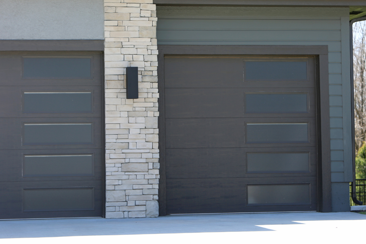 garage door with vertical windows