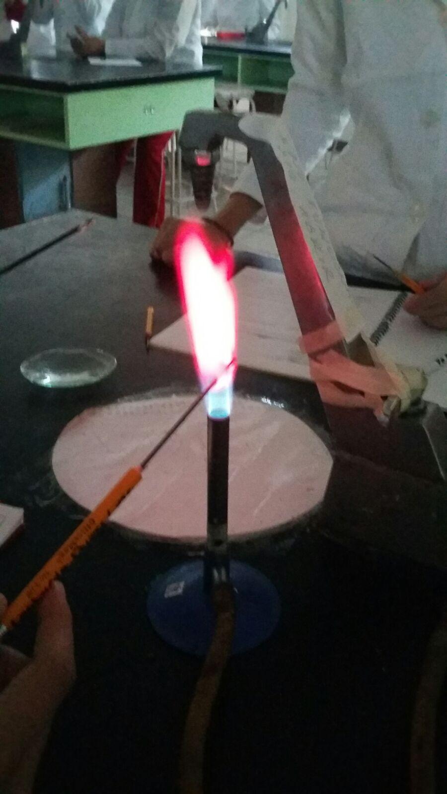 C:\Users\victor\Documents\3°f 2015\quimica\practicas quimica (7)\IMG-20151216-WA0013.jpg