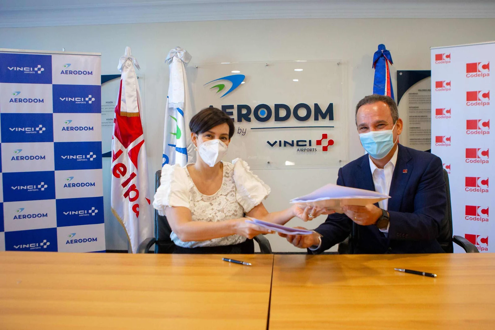 AERODOM firma acuerdo con Codelpa para ejecutar obras remodelación del Aeropuerto Int. de las Américas    