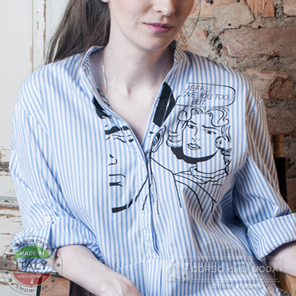 Рубашка в голубую полоску с необычным рисунком от CORSO della MODA