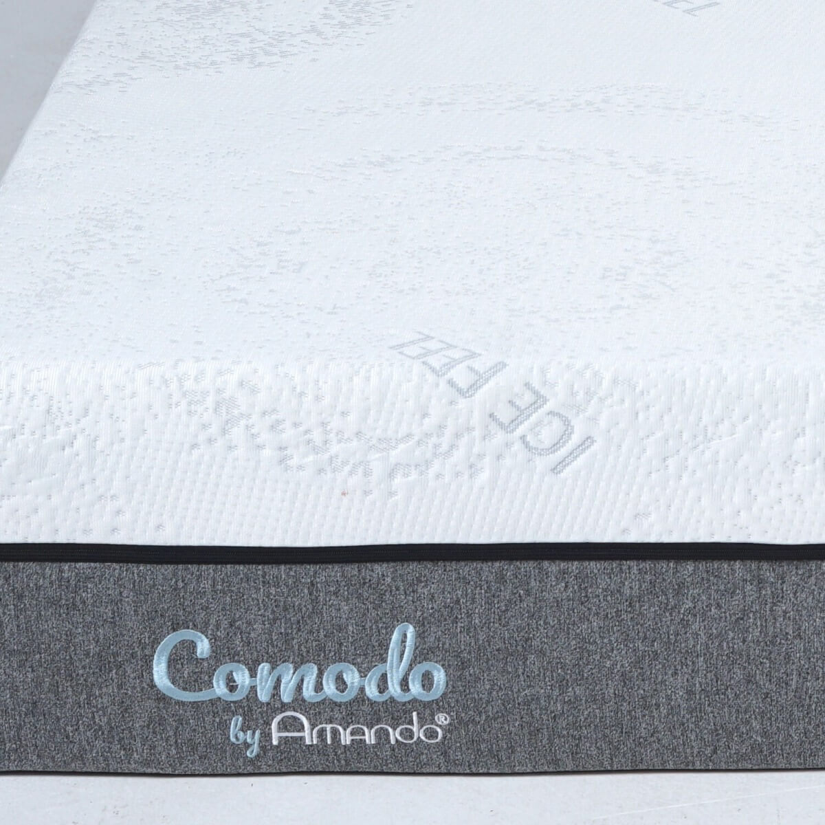 Nệm Foam Amando Comodo Luxury đã áp dụng những công nghệ tiên tiến, hiện đại bậc nhất vào quá trình sản xuất 