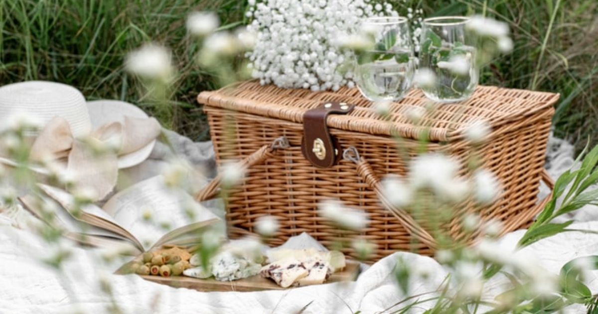 picnic basket